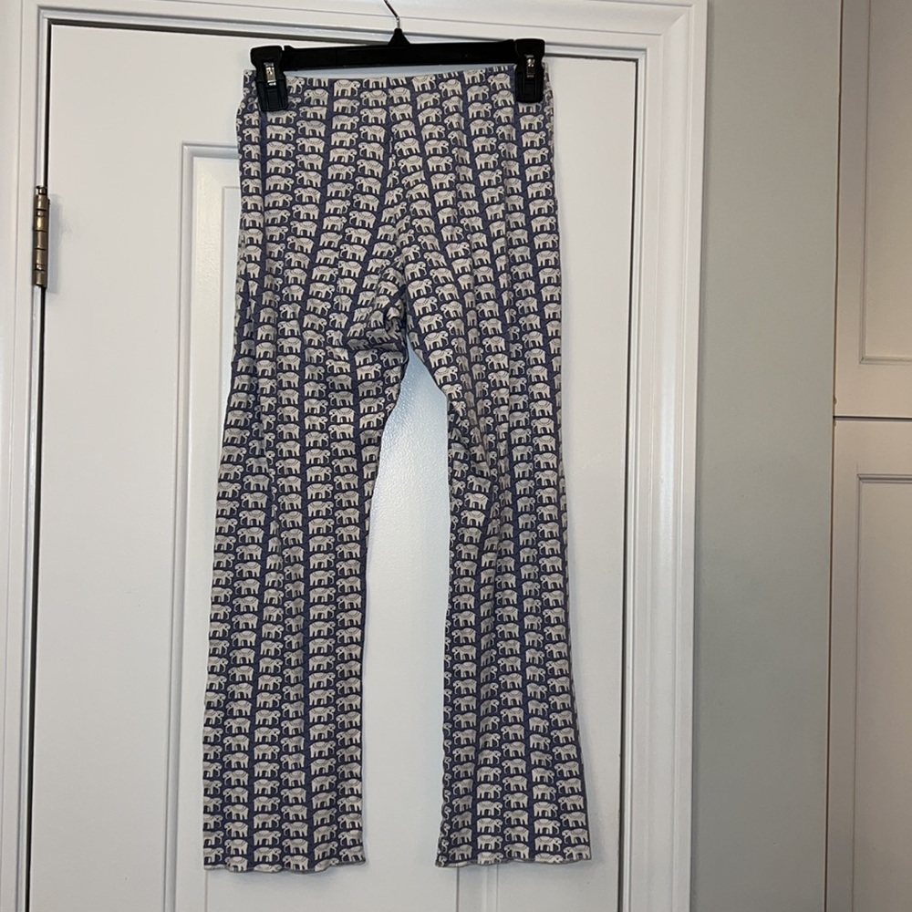 Roller Rabbit 2-piece Hathi Pajamas - Picture 8 of 8